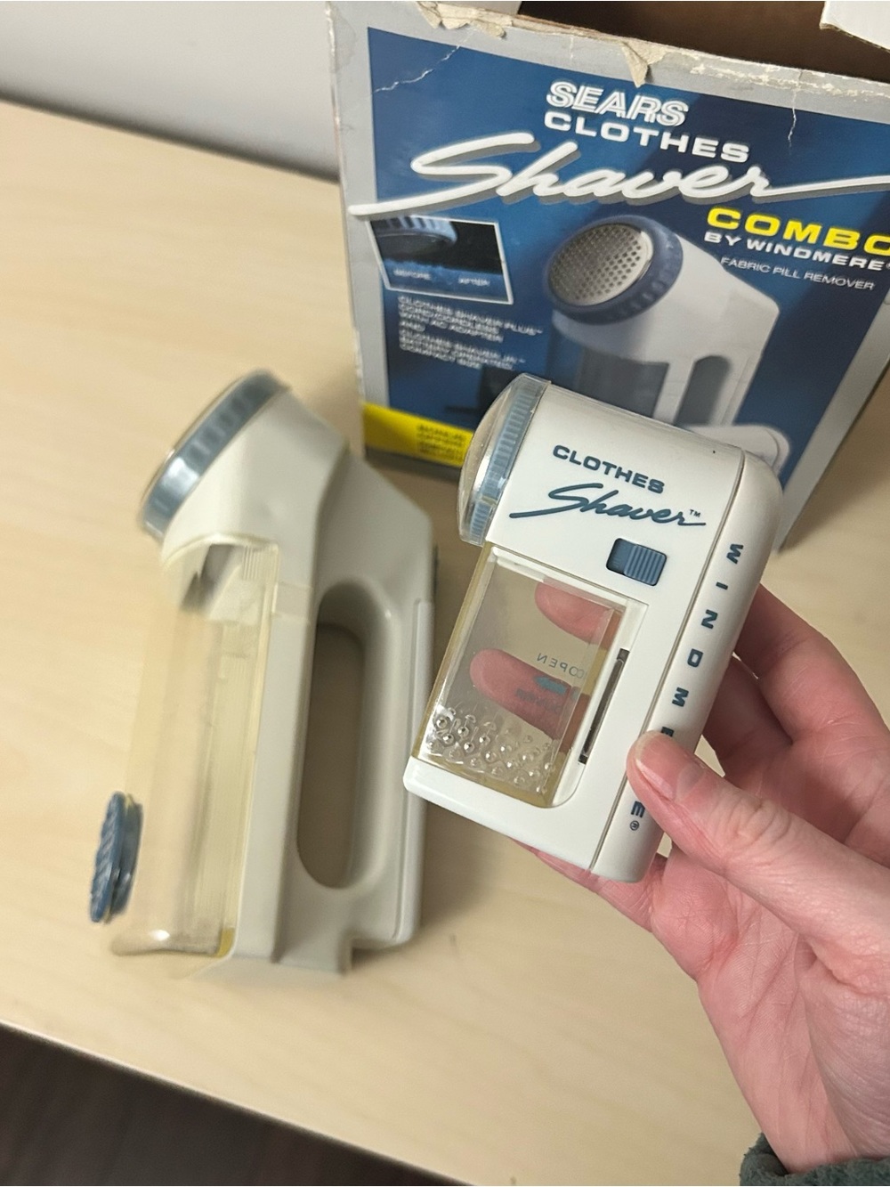 Sears Combo Fabric Shaver in Cream and Blue